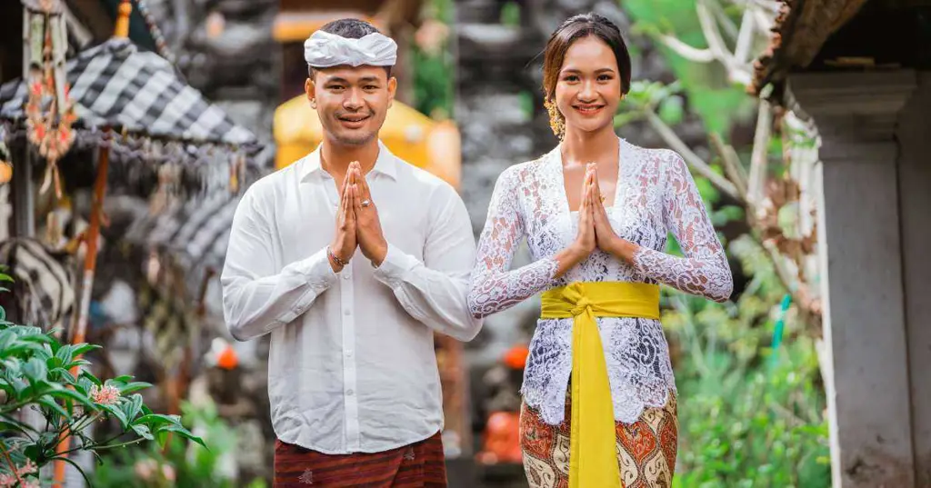 Fusi Budaya Indonesia dan Anime Seni kolase budaya Indonesia dan anime
